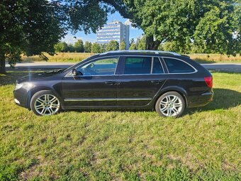 Škoda Superb 3.6 FSi 191 kw kombi Elegance - 2