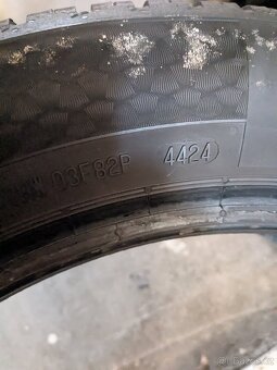 Pneu 205/55/17 - 2
