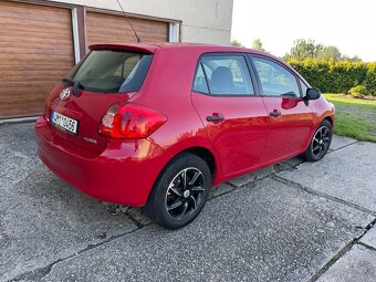 Toyota Auris, 1,33 VVT-i , nová STK, 6 rychlostí - 2