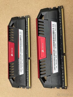 Corsair Vengeance Pro 16 GB 2× 8 GB DDR3 1600 MHz CL9 - 2