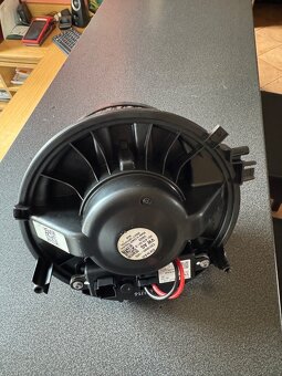 3Q1 819 021 D ventilátor topení škoda Superb 3 - 2