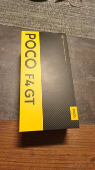 POCO F4 GT, 12GB/256GB Stealth Black použité - 2