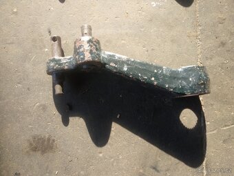 Ramena víka hydrauliky zetor 5211,5245-7711,7745.... - 2