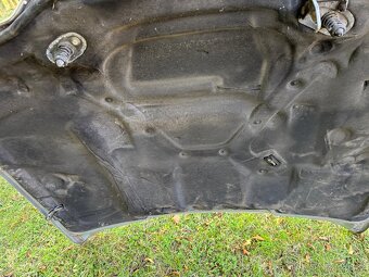 Přední kapota BMW E36 compact - 2