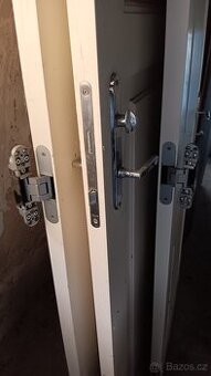 Vnitřní fazetové bílé dveře - 2