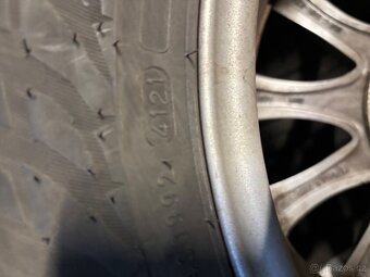 Original Alu disky Ford 6,5Jx16 ET50 a pneu 215/60R16 Nokian - 2