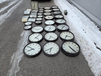 Pragotron hodiny nástenné - 2