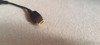 Lenovo adaptér redukce kulatý - hranatý - 2
