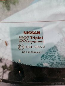 Zadní sklo Nissan Primera - 2