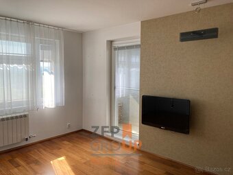 Pronájem bytu 3+kk o rozloze 84 m2, ulice Podlesí II, Zlín - 2