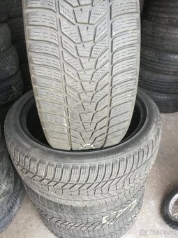 235/40R19 4 ks - 2