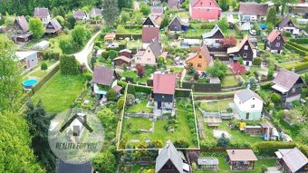 Prodej krásné zahrádky s chatkou ve Svárově - Stráž nad Niso - 2