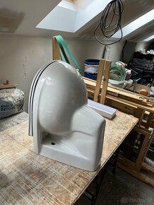 Wc s prkénkem závěsné Kolo Rekord - 2