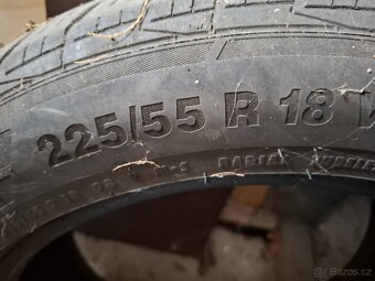 Celoroční pneu Continental ContiCrossContact 225/55 r15 - 2