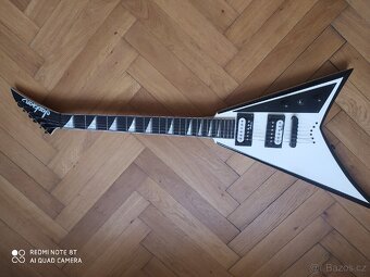 Jackson JS32T Rhoads White - 2