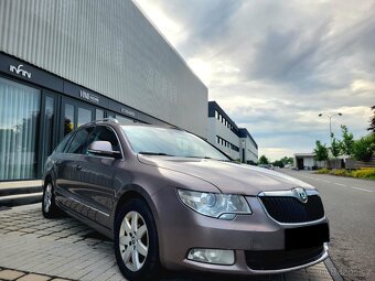 Škoda Superb combi 2.0 TDI Elegance R.V.2011 - 2