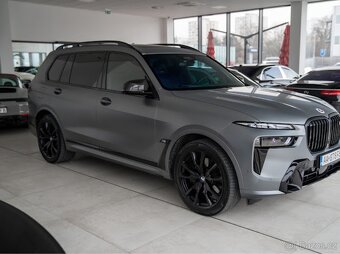 Bmw X7 M60i - 2