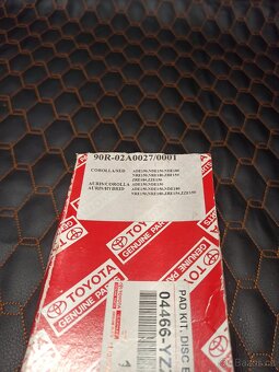 Zadní brzdové destičky OEM Toyota Auris, Corolla - 2