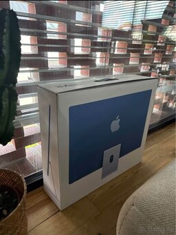 Apple iMac / 256 GB / Modrá - 2
