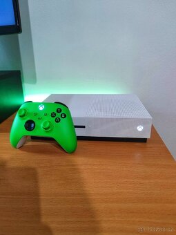 Xbox One S + nový ovladač a hra - 2