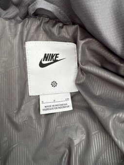 Nike péřová bunda - 2
