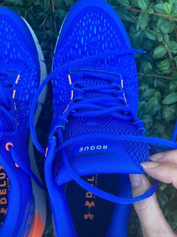 Panské běžecké boty UA nové vel 47, pošta 50,- - 2