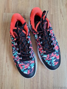 Basketbalové boty Curry 1 Low FloTro vel. 45 - 2