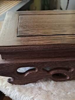 Dřevěný stojánek - 2