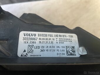 Volvo S60, V60 světlomet 32228867 - 2