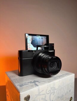 Sony Cybershot RX100M7 - 2