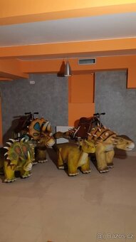 Chodící DINO + zvukový efekt - 2