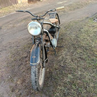 ČZ 175 předvalecna - 2