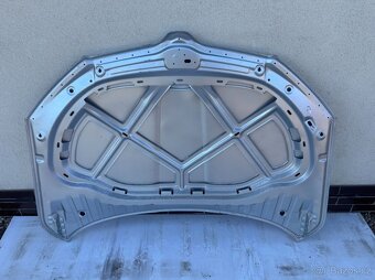 Kapota Škoda Octavia 3 - 2