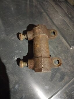 Vyrovnávač tlaku zetor - 2