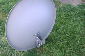 satelitní talíř s přijímačem - 2