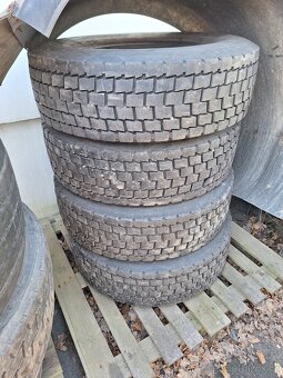 285/70R19,5 - 2