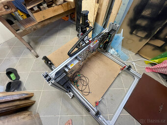 Funkční hobby CNC frézka - 2