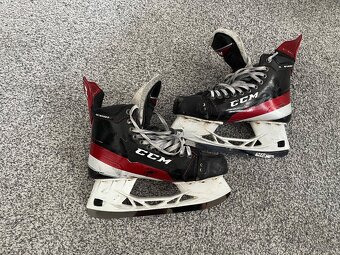 Brusle CCM jetspeed FT4 pro vel. 9 - 2