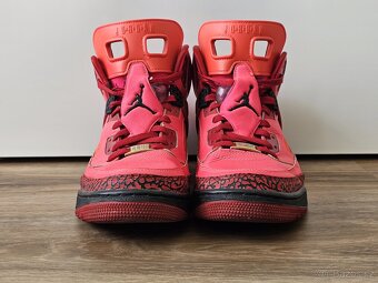 Jordan Spizike iD (2014) - US 9.5 / EU 43 – Coral Red - 2