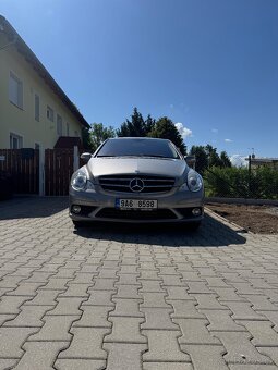Mercedes r350 3.5 200kw, 1. majitel - Ivanka Gottová - 2