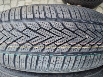 215/60/16 zimni pneu SEMPERIT 215/60 R16 - 2