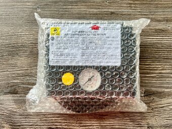 Tyre repair kit - Toyota ( 12V ) - kompresor + gel - 2