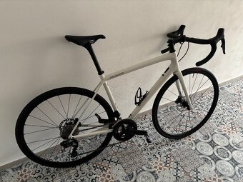 Silniční kolo Specialized Aethos Comp 2025 - 2