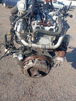 IVECO DAILY VI MOTOR 3,0HPI Z RV 2015 60000KM NAJETO - 2
