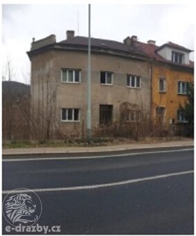 Bytový dům s pozemkem, spoluvlast. pod. 85/450, Ústí nad Lab - 2