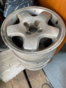Peugeot 405 Mi16 hliník. disky R15 - 2