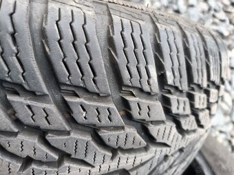 pneumatiky 2ks. Nokian Snowproof 205/65 R15 - 2