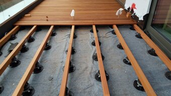 Sibiřský modřínový trám 50x70 čtvercový dřevěný trám - 2