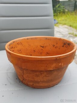 Obaly, květináče a podmisky - 2