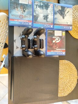 PS4 Slim 500GB - 2